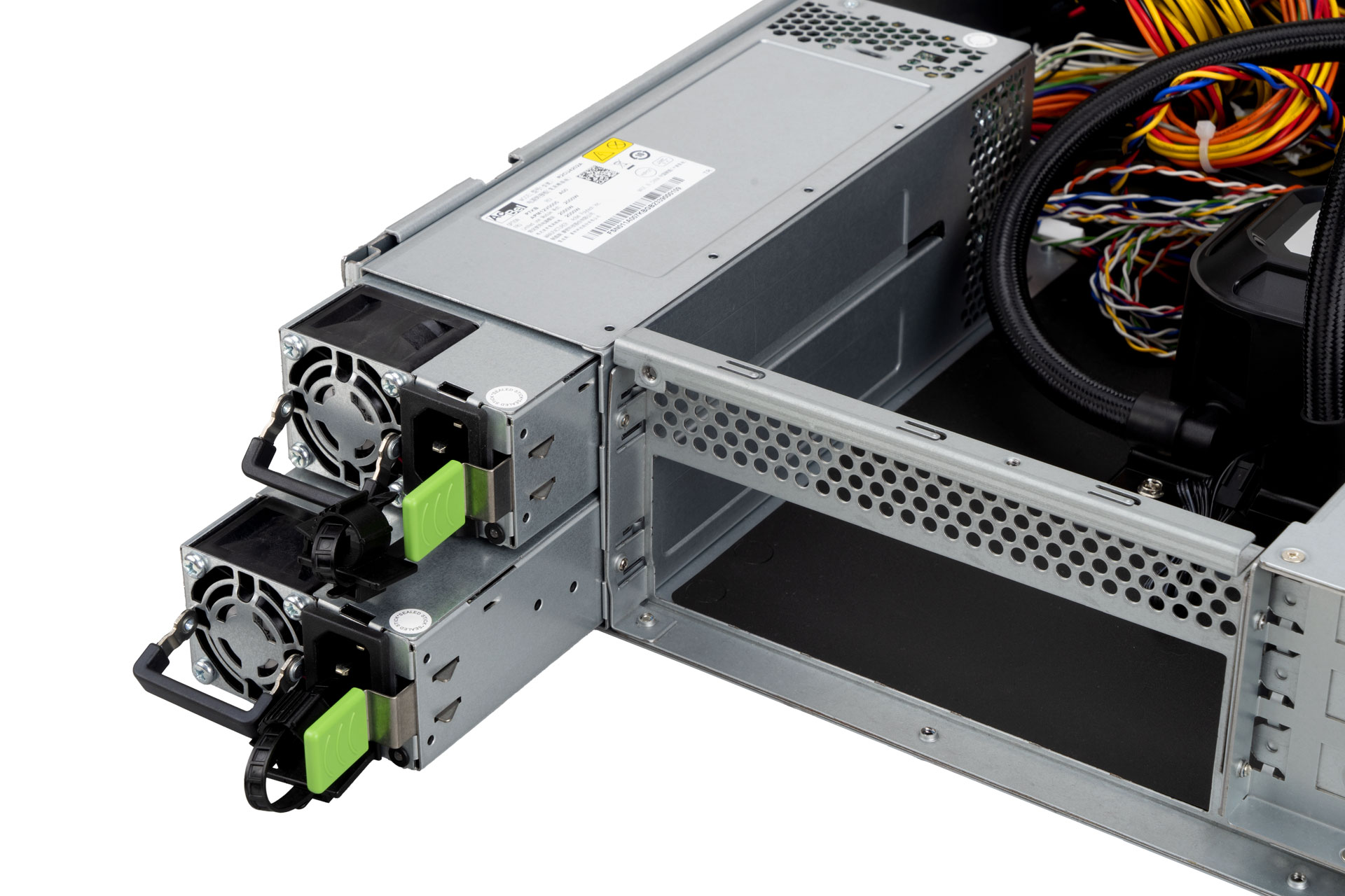 IW-RL200 - server system assembly